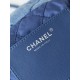 24S Denim StaplesHidden big pop-up wow!Casual high-level wash denim blue how can be so good ah ~ and then embellished with silver CHANEL letters that the spontaneity of the rate of sex immediately came out!Whether it is 