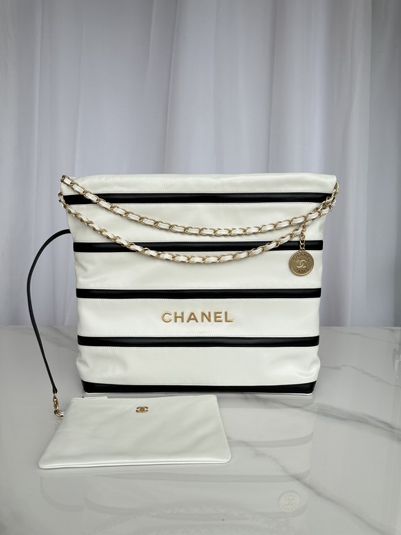 . Brand Chanel Model AS3260 with color splicing Introduction the original single quality, classic work, gorgeous and temperament of the forefront, is your unexpected dignity. Leather the original single imported cowhide,