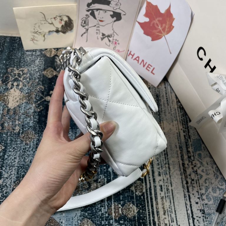 Chane-l small incense 2019 new Model AS1160 2019 fall and winter large diamond lattice tofu bag imported sheepskin single mouth bag Ancient silver white lat gold 3 kinds of metal mixed shoulder straps Coarse chain highli