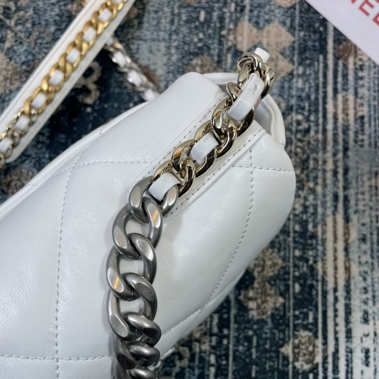 Chane-l small incense 2019 new Model AS1160 2019 fall and winter large diamond lattice tofu bag imported sheepskin single mouth bag Ancient silver white lat gold 3 kinds of metal mixed shoulder straps Coarse chain highli