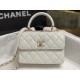 CHANEL 2024. The new diamond-encrusted C handbag, the Trendy-Luxe, is available in black or clean white. The new Trendy-C handbags are a symbol of taste and elegance. Each handbag symbolizes unique taste and style _ ligh