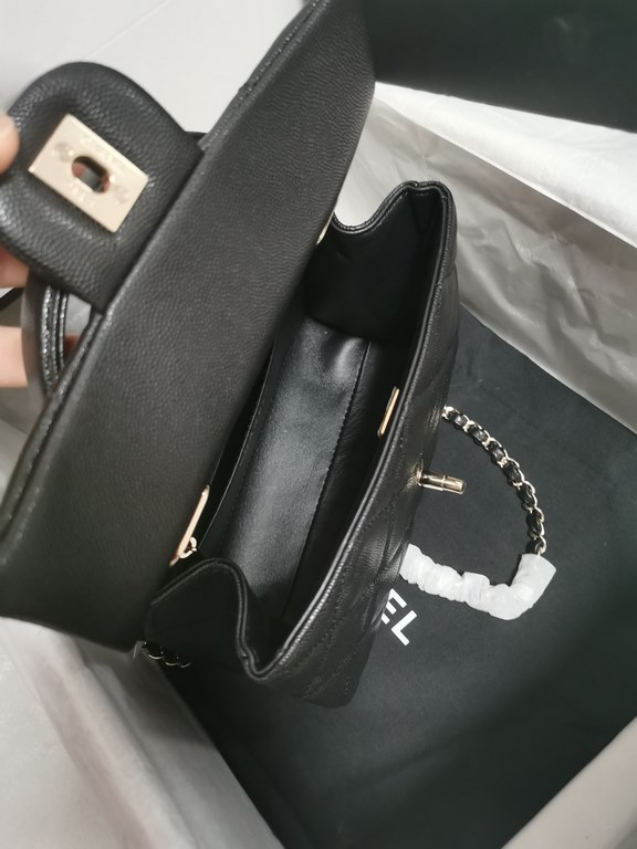 24P the most most worth buying a Kelly [strong] especially retro especially practical [pleasant] belongs to the perennial classic series! This kind of and can carry, and can crossbody, at the same time is lychee cowhide!