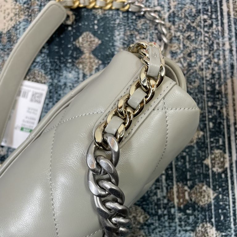 Chane-l small incense 2019 new Model AS1160 2019 fall and winter large diamond lattice tofu bag imported sheepskin single mouth bag Ancient silver white lat gold 3 kinds of metal mixed shoulder straps Coarse chain highli