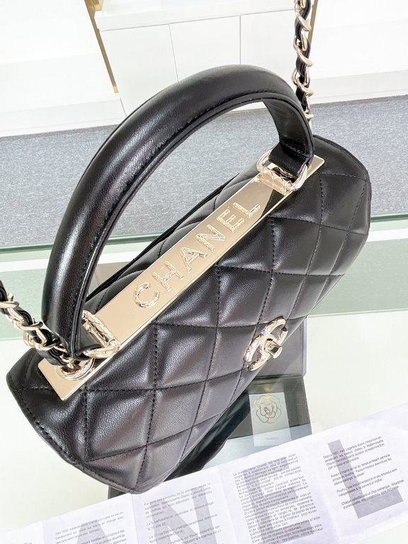 Chanel new season trendy fine diamond lattice, model 92236, yuan purchase into the development of the city's top best version of the city's surface all-steel customized hardware, the details are really no difference [yea