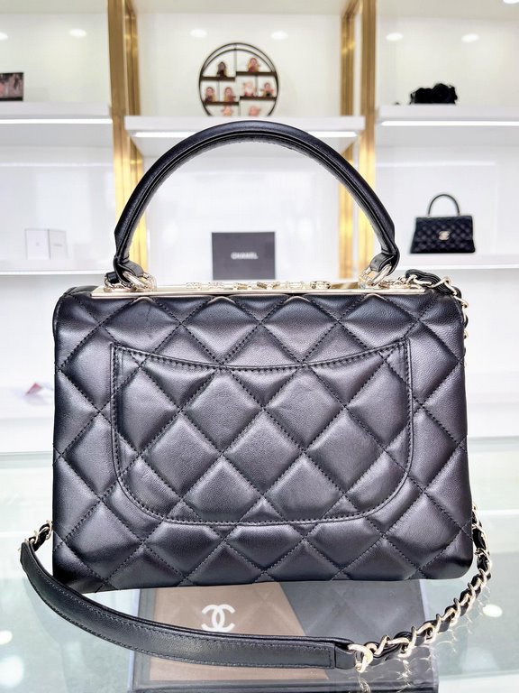 Chanel new season trendy fine diamond lattice, model 92236, yuan purchase into the development of the city's top best version of the city's surface all-steel customized hardware, the details are really no difference [yea