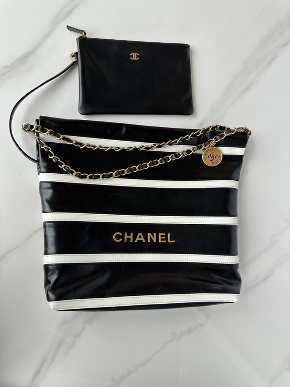 . Brand Chanel Model AS3260 with color splicing Introduction the original single quality, classic work, gorgeous and temperament of the forefront, is your unexpected dignity. Leather the original single imported cowhide,