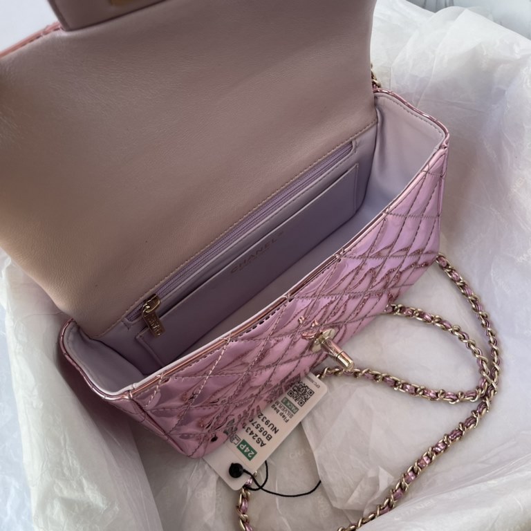 Chanel 24K latest Mini CF handle handbag Classic diamond lattice mouth cover bag decorated with exquisite classic chain with handheld, imported mirror material is really quite sunny [color] seems to be the same as the Am