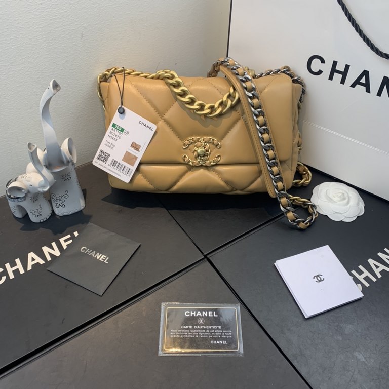 Chane-l small incense 2019 new Model AS1160 2019 fall and winter large diamond lattice tofu bag imported sheepskin single mouth bag Ancient silver white lat gold 3 kinds of metal mixed shoulder straps Coarse chain highli