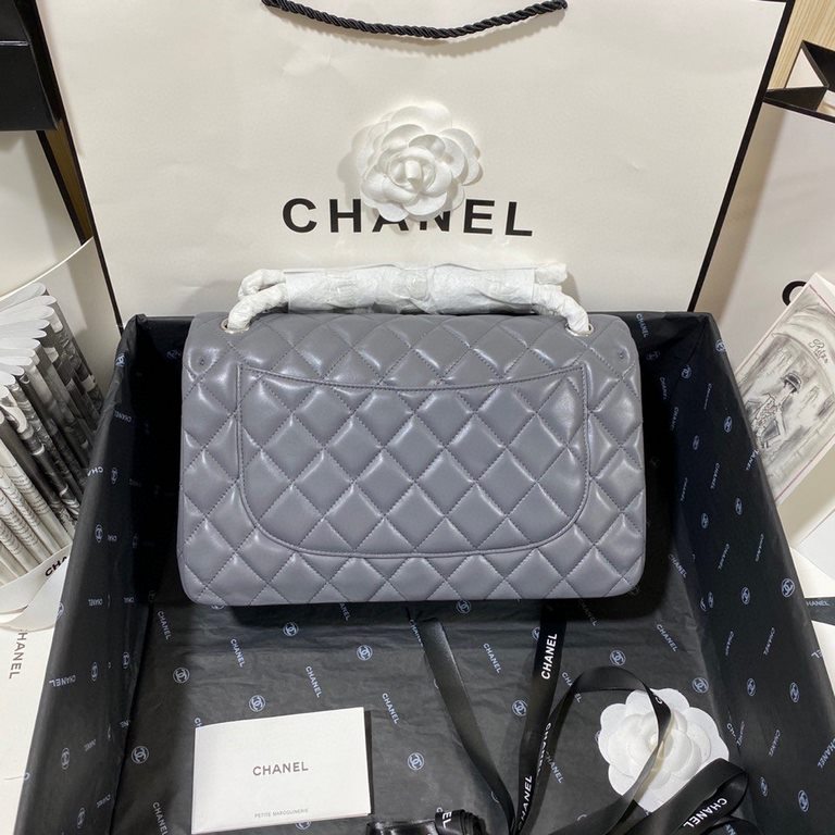 Cf 1113 sheepskin original single quality, France original imported lamb   leather, feel very soft, diamond lattice fullness all reach and the same as the authentic, multiple colors in stock! Size 30cm