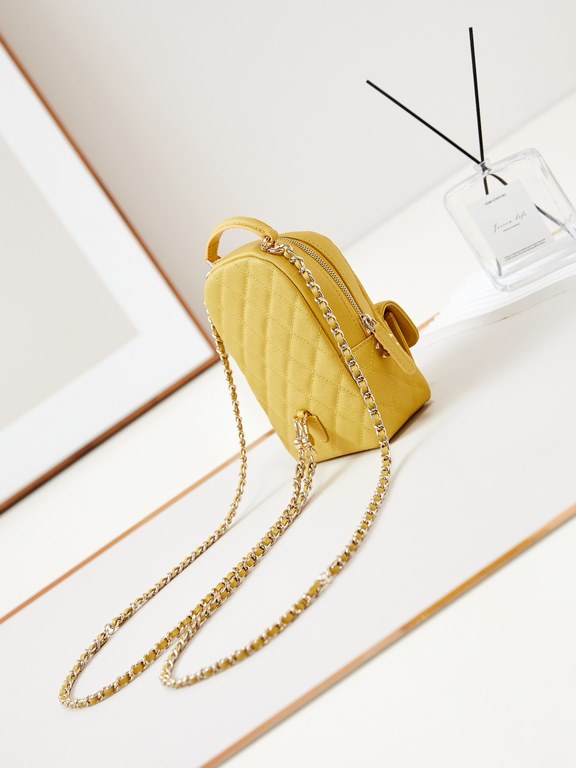 24Cmini Lychee grain small shoulders A variety of carrying methods can be handheld, crossbody, shoulder bag. Leather or lychee pattern is very durable, very ok capacity Classic minimalist style is perfect.Model No. ASize