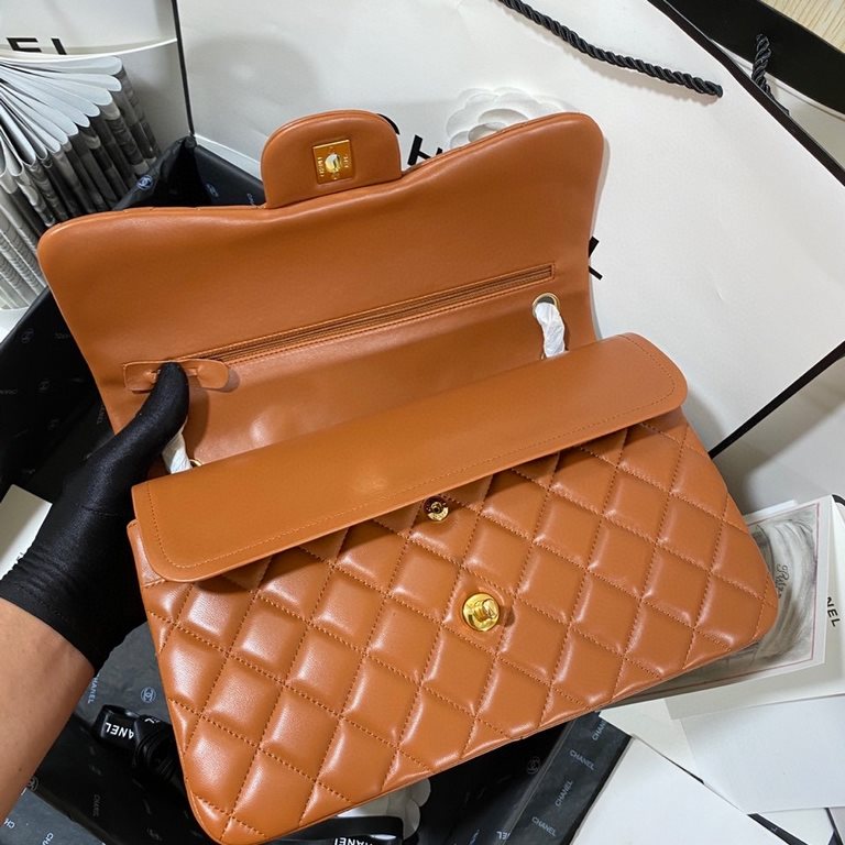 Cf 1113 sheepskin original single quality, France original imported lamb   leather, feel very soft, diamond lattice fullness all reach and the same as the authentic, multiple colors in stock! Size 30cm