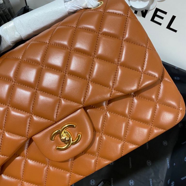 Cf 1113 sheepskin original single quality, France original imported lamb   leather, feel very soft, diamond lattice fullness all reach and the same as the authentic, multiple colors in stock! Size 30cm