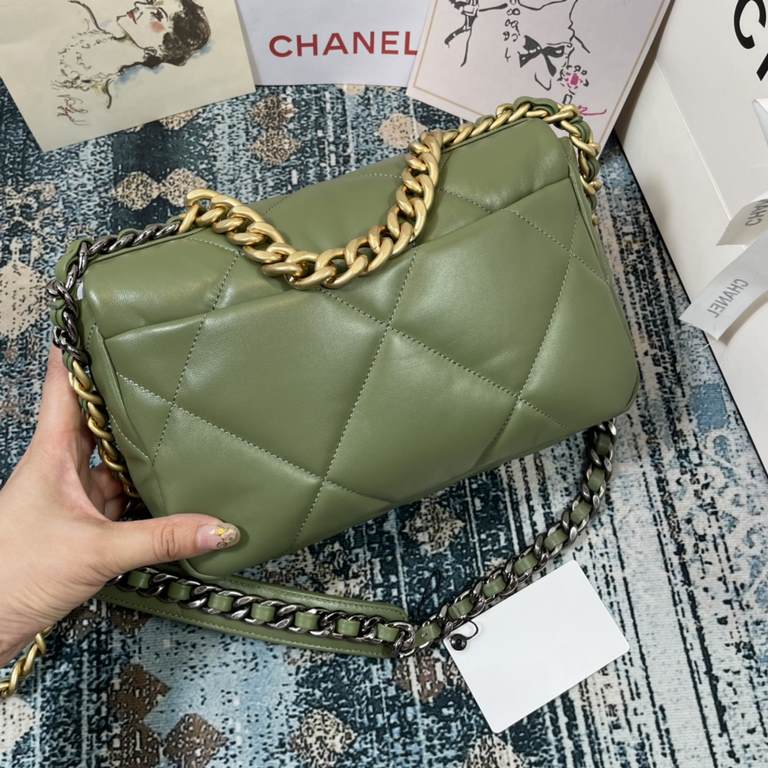 Chane-l small incense 2019 new Model AS1160 2019 fall and winter large diamond lattice tofu bag imported sheepskin single mouth bag Ancient silver white lat gold 3 kinds of metal mixed shoulder straps Coarse chain highli