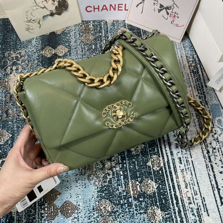 Chane-l small incense 2019 new Model AS1160 2019 fall and winter large diamond lattice tofu bag imported sheepskin single mouth bag Ancient silver white lat gold 3 kinds of metal mixed shoulder straps Coarse chain highli