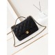 The 24p handle is really beautiful, vintage pleated cowhide, black and gold color scheme, and the commemorative handle is so cool! The chain chang length is just right for a 160, crossbody! The chain can also be worn cro