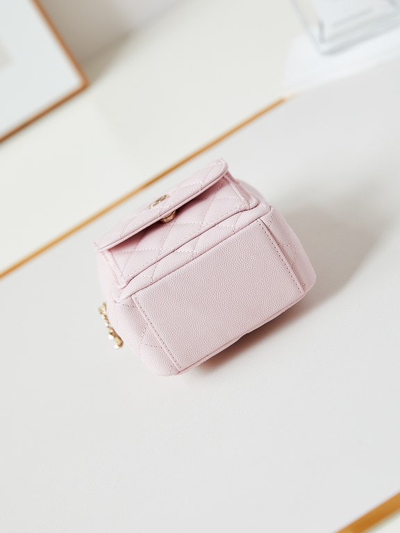 24Cmini Lychee grain small shoulders A variety of carrying methods can be handheld, crossbody, shoulder bag. Leather or lychee pattern is very durable, very ok capacity Classic minimalist style is perfect.Model No. ASize