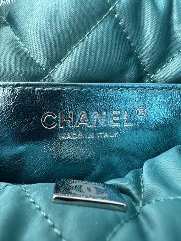 Brand Chanel Model AS3980 glossy cowhide Introduction the original single quality, the classic, gorgeous and temperament of the forefront, is your unexpected honor. Leather species the original single imported cowhide, w