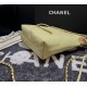 Chanel's mini22 hits the red button!Chanel Goose's bag accessories will always be planted from the just-ended springsummer collectionEspecially this season's new Minisize22 bagClassic black model   mini Love love love.Mo