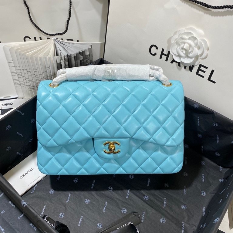 Cf 1113 sheepskin original single quality, France original imported lamb   leather, feel very soft, diamond grid fullness all reach and genuine, multiple colors in stock! Size 30cm