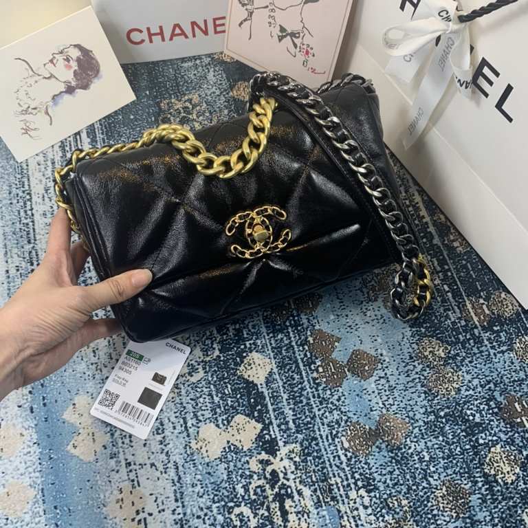 Chane-l small incense 2019 new Model AS1160 2019 fall and winter large diamond lattice tofu bag imported sheepskin single mouth bag Ancient silver white lat gold 3 kinds of metal mixed shoulder straps Coarse chain highli