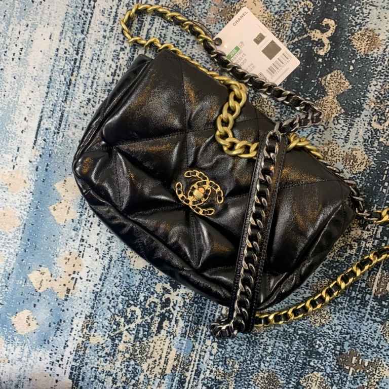 Chane-l small incense 2019 new Model AS1160 2019 fall and winter large diamond lattice tofu bag imported sheepskin single mouth bag Ancient silver white lat gold 3 kinds of metal mixed shoulder straps Coarse chain highli