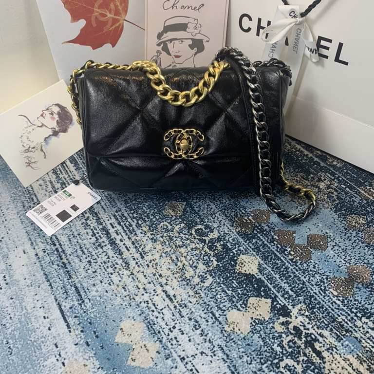 Chane-l small incense 2019 new Model AS1160 2019 fall and winter large diamond lattice tofu bag imported sheepskin single mouth bag Ancient silver white lat gold 3 kinds of metal mixed shoulder straps Coarse chain highli