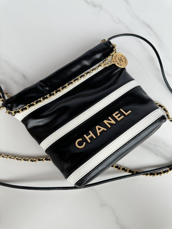 Brand Chanel Model AS3980 splicing cowhide Introduction the original single quality, classic work, gorgeous and temperament of the forefront, is your unexpected honor. Leather species the original single imported cowhide