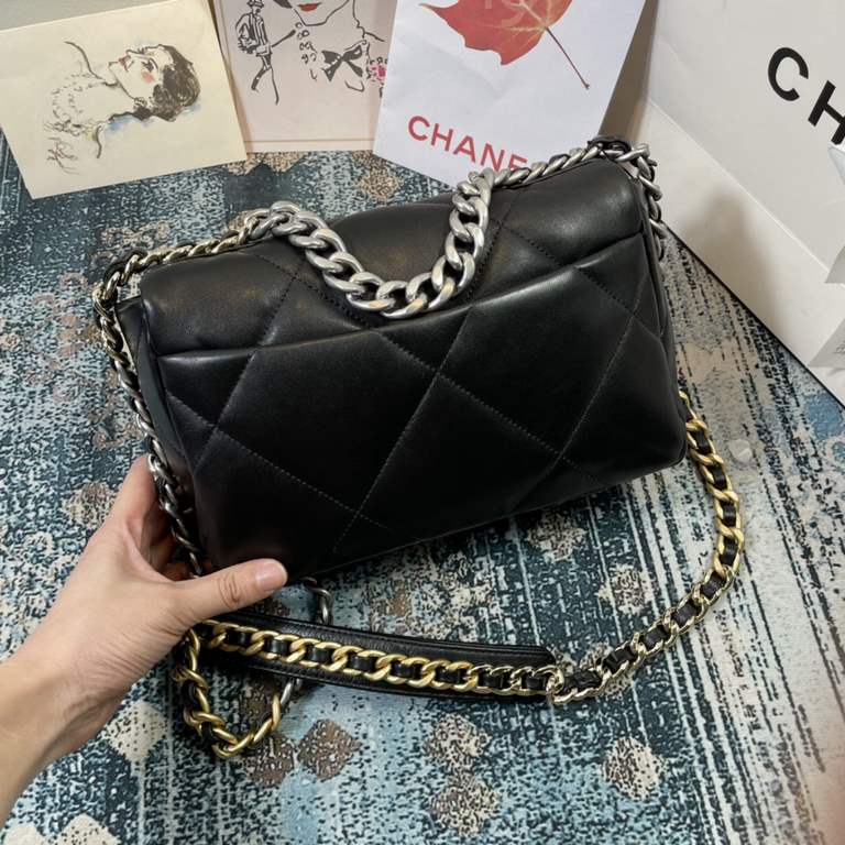 Chane-l small incense 2019 new Model AS1160 2019 fall and winter large diamond lattice tofu bag imported sheepskin single mouth bag Ancient silver white lat gold 3 kinds of metal mixed shoulder straps Coarse chain highli