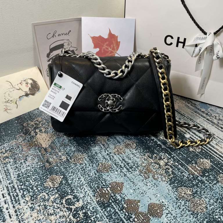 Chane-l small incense 2019 new Model AS1160 2019 fall and winter large diamond lattice tofu bag imported sheepskin single mouth bag Ancient silver white lat gold 3 kinds of metal mixed shoulder straps Coarse chain highli