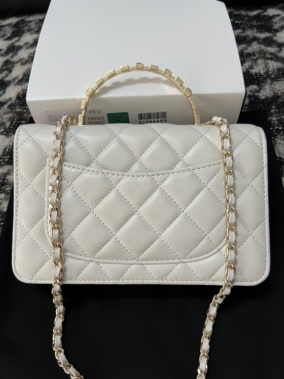 A96058 Chanel 24C Limited Edition Rhinestone Letter Handle Long woc Cosmetic Crossbody Bag With Drill Handle Lambskin Brushed Metal Hardware, Logo Letter Handle Exquisite and Noble, Buckle Cover Part of the Leather Wear 