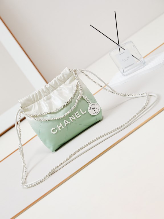 24S New mini 22bagIt's so pretty in this color! Small and exquisite, exudes unparalleled high-level luxury, irresistible, as if it were a finely crafted work of art, porcelain!CHANEL letters embellishment, glittering, th