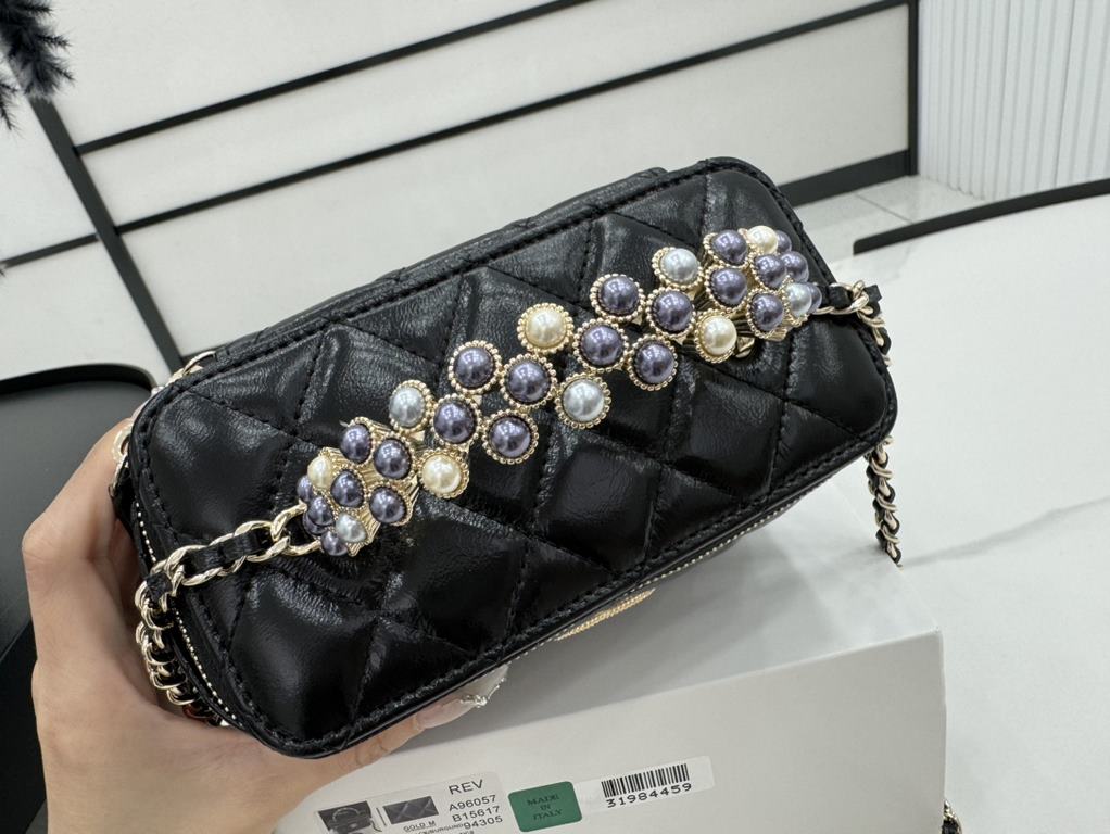 A96057 Chanel Chanel pearl handle long box bag huge beauty Princesses are worth getting Chanel every year out of the style with pearl, this overall workmanship is really fine, a proper work of art Sisters party - enterta