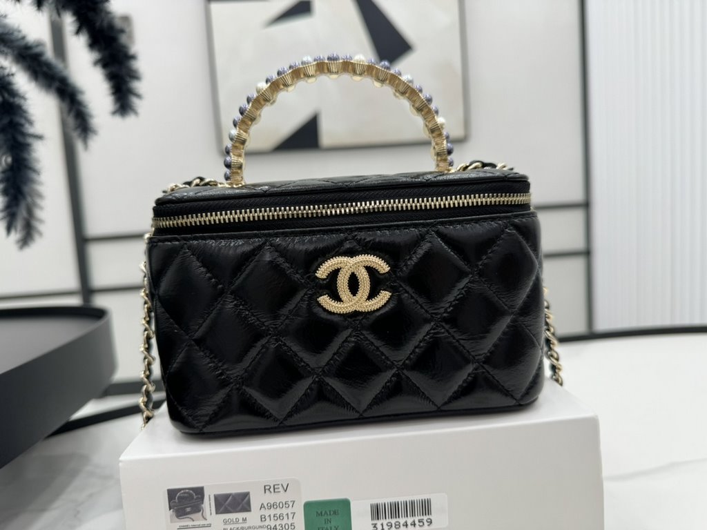 A96057 Chanel Chanel pearl handle long box bag huge beauty Princesses are worth getting Chanel every year out of the style with pearl, this overall workmanship is really fine, a proper work of art Sisters party - enterta