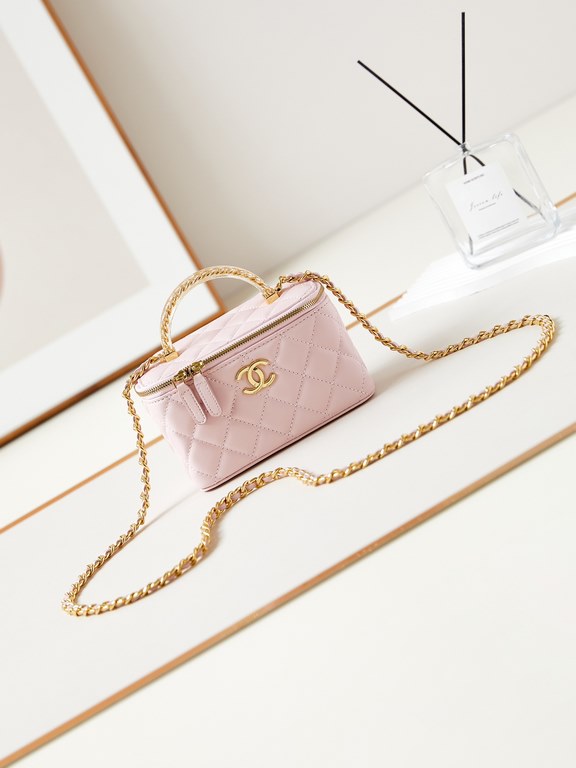 24A limited edition gold chain gold transparent handbag long box bag cosmetic slanting bag with gold transparent handbag lambskin brushed metal hardware, handle exquisite and noble, hand carry slanting shoulder are good 