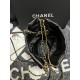 Chanel's mini22 hits the red button!Chanel Goose's bag accessories will always be planted from the just-ended springsummer collectionEspecially this season's new Minisize22 bagClassic black model   mini Love love love.Mo