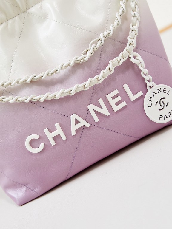 24S New mini 22bagIt's so pretty in this color! Small and exquisite, exudes unparalleled high-level luxury, irresistible, as if it were a finely crafted work of art, porcelain!CHANEL letters embellishment, glittering, th