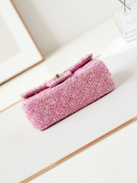 ￥ full set of packaging 24p pink tweed CF too much like it can not wait to get into the hands of the degree of surprise to you completely on the back must be the most special and brightest fairy elegant fashion is synony