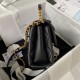 ￥ Chanel   23s Carryme is too awesome Small AS3982Finally today mentioned this 23sscarrymemini ~ on the hand is very expensive, mini is 19cm, there is also a small size is 22cm. can be hand-carried, cross-body, collect a