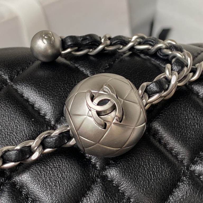 ￥ silver chain   Chane1   AS1787 explosive cf mini mouth cover bag silver ball on the chain more than a dragon accent icing on the cake not only retro beautiful but also adjustable chain length can be used as a fanny pac