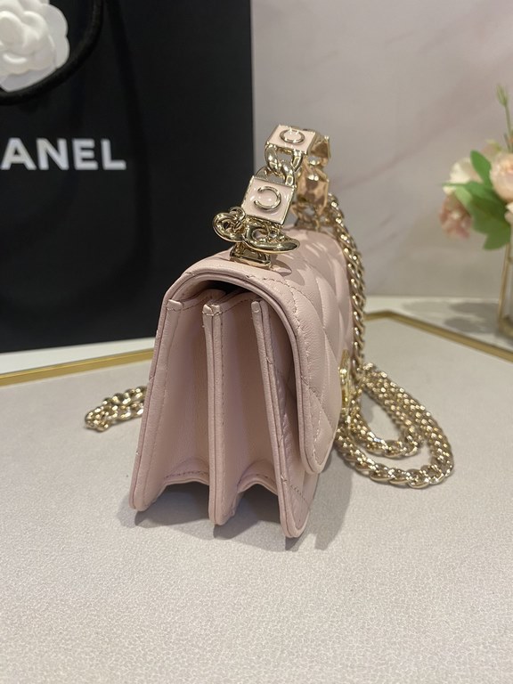 chanel 22cc springsummer collection [pleasant] enamel handle small satchelGenuine Premium dollar purchase It's so hard! Genuine now a good many to premium, can only blame the designer is too good, always design such a cu