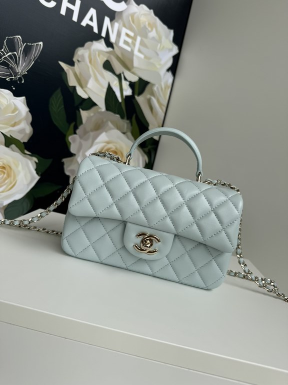 Chanel 21K latest Mini CF handle handbag AS2431 Classic diamond lattice flap bag decorated with exquisite classic chain with handheld, delicate sheepskin embellish the handbag, stand out, interpretation of timeless!   el