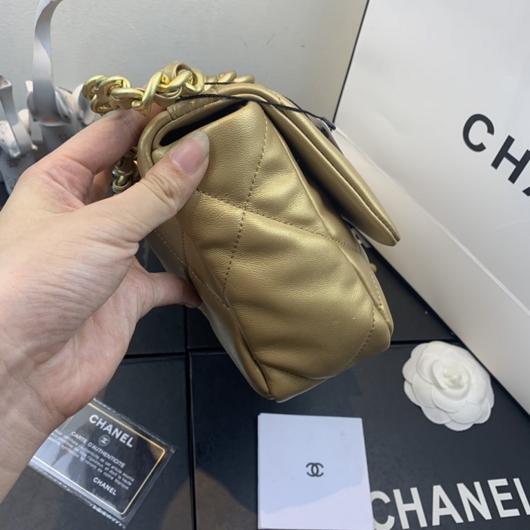 Chane-l small incense 2019 new Model AS1160 2019 fall and winter large diamond lattice tofu bag imported sheepskin single mouth bag Ancient silver white lat gold 3 kinds of metal mixed shoulder straps Coarse chain highli