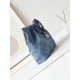 24S Denim Trash Bag SpikeHidden big pop-up wow!Casual high-level wash denim blue how can be so good ah ~ and then embellished with silver CHANEL letters that the spontaneity of the rate of sex immediately came out!Whethe