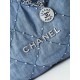 24S Denim Trash Bag SpikeHidden big pop-up wow!Casual high-level wash denim blue how can be so good ah ~ and then embellished with silver CHANEL letters that the spontaneity of the rate of sex immediately came out!Whethe