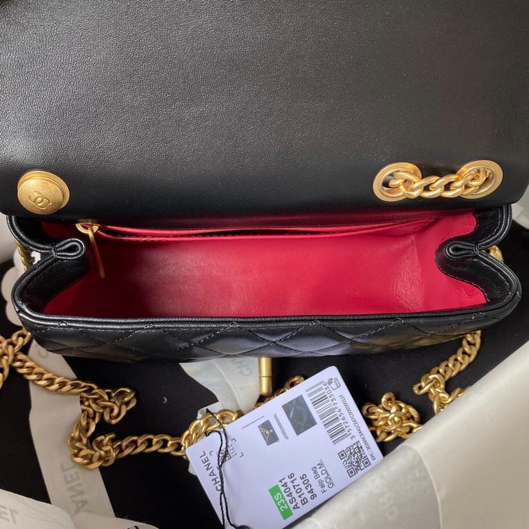 ￥  Chanel Chanel 23s camellia adjustable buckle series   Medium AS4041   each year s series staple design continues the classic heritage of the past gold ball gold column soccer walnut ball love adjustable buckle is very