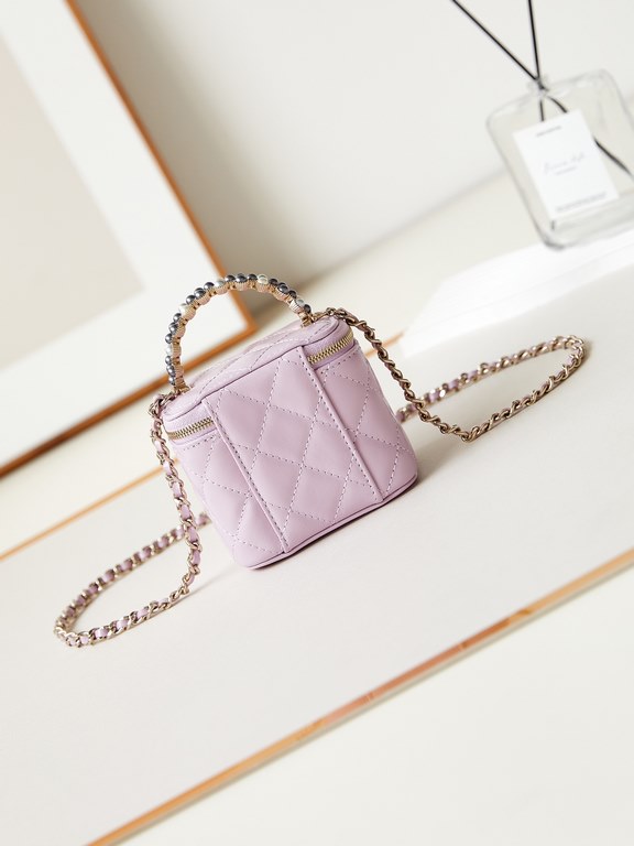 24P Limited Edition Pearl Handle Long Box Bag Cosmetic Slanting Bag with Pearl Handle Calfskin Brushed Metal Hardware, Handle Exquisite and Noble, Hand Carrying Slanting Shoulder are good looking Really too beautiful!Mod