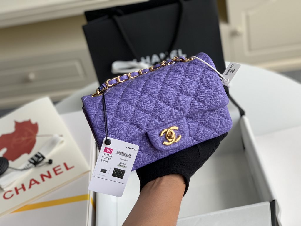 . Upgraded  Chanel CF Mini 1116 small bag summer than to prepare   The most small C's iconic leather through the chain as classics bags masterpiece authentic price soared conservative design with a variety of colorful de