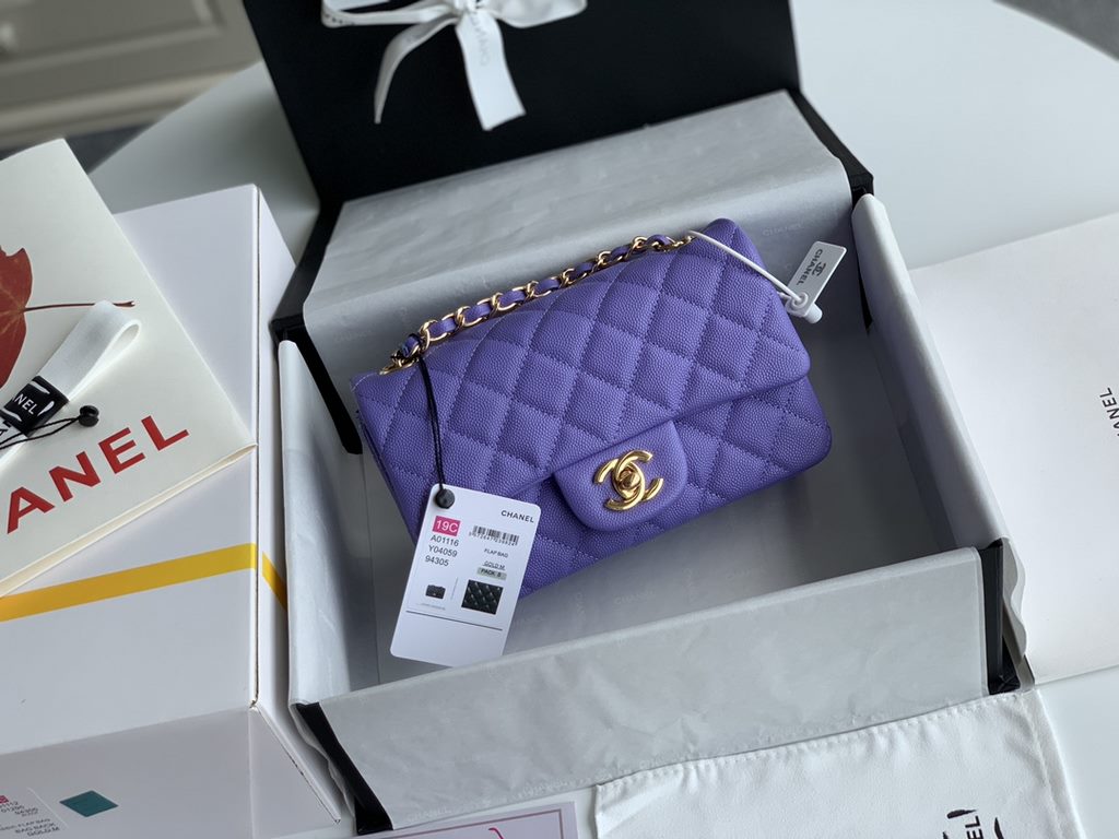 . Upgraded  Chanel CF Mini 1116 small bag summer than to prepare   The most small C's iconic leather through the chain as classics bags masterpiece authentic price soared conservative design with a variety of colorful de