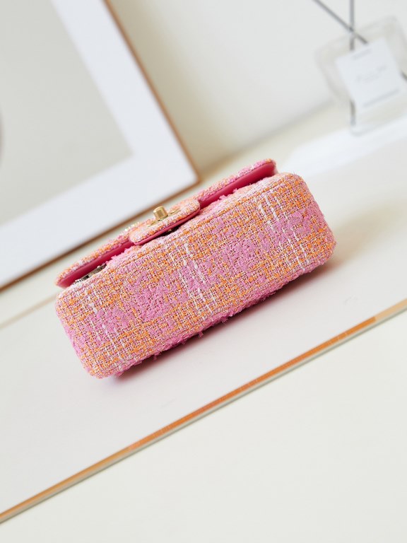 Chanel 24c emblem pink CF  Every accessory is artisanal    Orange and pink gradient tweed~ really beautiful~Size 20cm