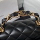 ￥ chanel 23k new handle cf mini sheepskin AS2431 lambskin luster and texture is really awesome, handle decorative double C logo light gold buckle super beautiful, capacity for me, daily outing is completely OK, there is 